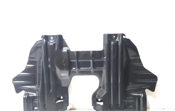 Toyota Hilux VIII Engine splash shield/under tray