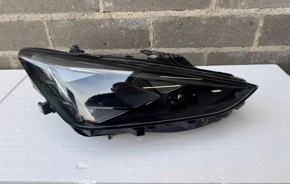 Seat Leon IV Headlight/headlamp 5FB941036A