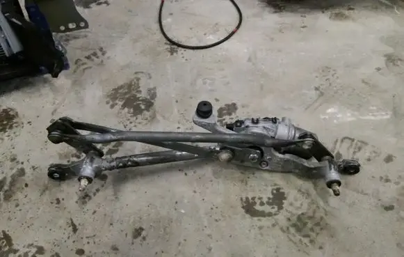 Toyota C-HR I Front wiper linkage 85110F4010