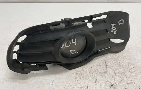 Mercedes-Benz C W204 Front fog light A2048850223