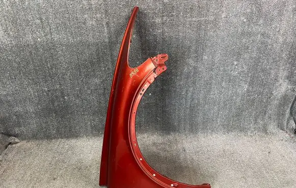 Volvo C30 Fender B548