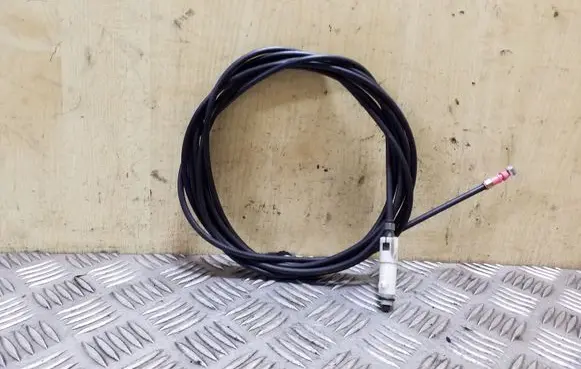Toyota Avensis T220 Fuel cap flap release cable 