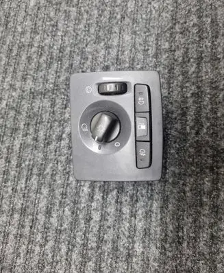 Volvo V50 Light switch 30739299 07W17T 19206
