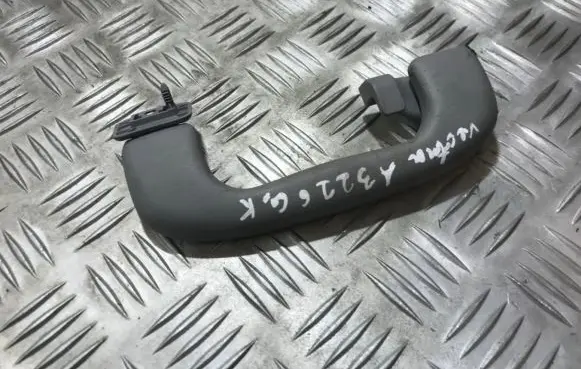 Opel Vectra C Rear interior roof grab handle 317382836