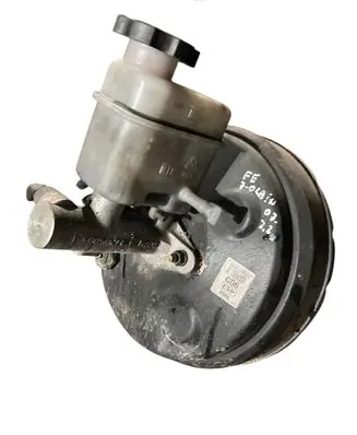 Hyundai Santa Fe Brake booster 585002B802