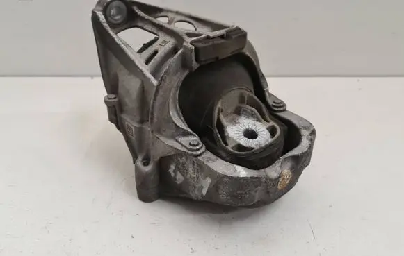 Audi Q7 4M Engine mount bracket 4M0199371FF