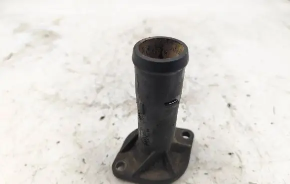 Audi A6 S6 C5 4B Engine coolant pipe/hose 038121121