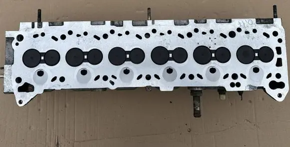 Nissan Patrol Y60 Engine head 1104022J02