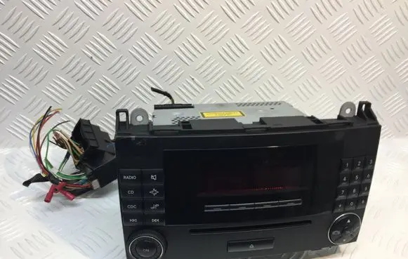 Mercedes-Benz A W169 Radio/CD/DVD/GPS head unit A1698700689