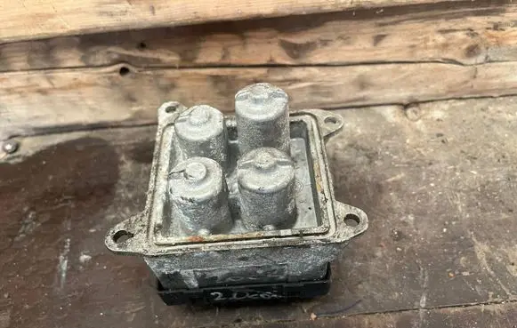 Mercedes-Benz C W203 Coolant heater A0001591904 2400202 0508171
