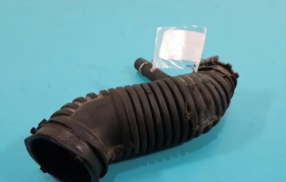 Intercooler hose/pipe