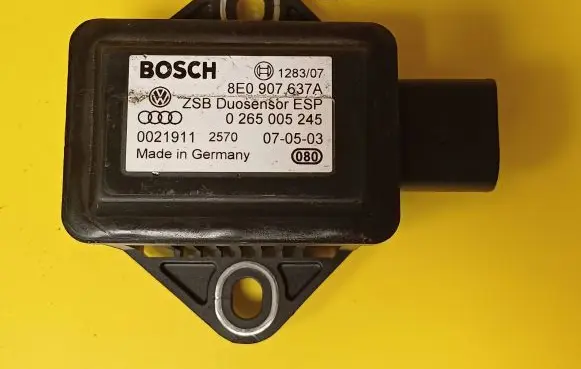 Volkswagen PASSAT B5 ESP acceleration yaw rate sensor 8E0907637A 0265005245
