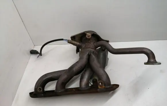 Toyota Auris E180 Exhaust manifold