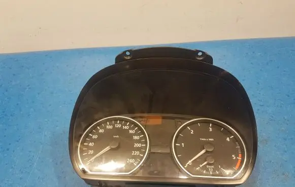 BMW 1 E81 E87 Speedometer (instrument cluster) 95221150046465