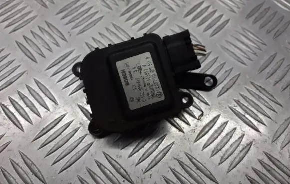 Audi A3 S3 8L A/C air flow flap actuator/motor 1J1907511D