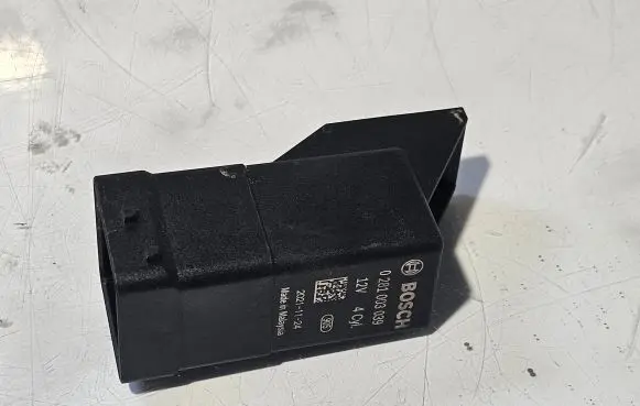 Citroen Jumper Glow plug pre-heat relay 0281003039