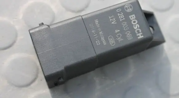 Mitsubishi L200 Other control units/modules 0281003069L200 0281003069
