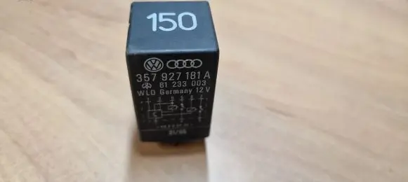 Volkswagen Golf III Other relay 357927181A
