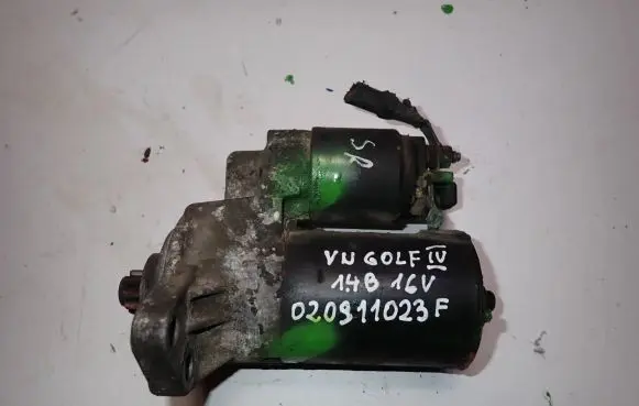 Volkswagen Golf IV Starter motor 020911023F