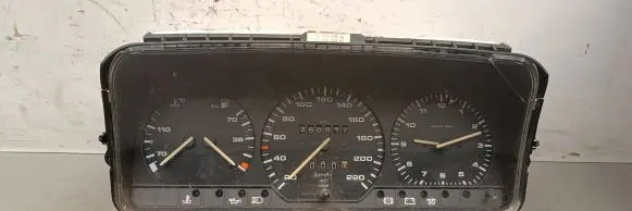 Volkswagen PASSAT B3 Speedometer (instrument cluster) 357919033 110008471 81117657