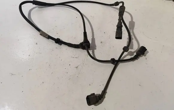 Volkswagen Touareg I Front ABS sensor wiring 