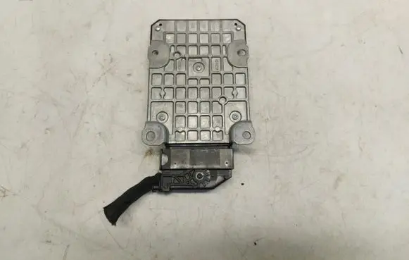 Audi RS5 Fan control module 8W0907777S