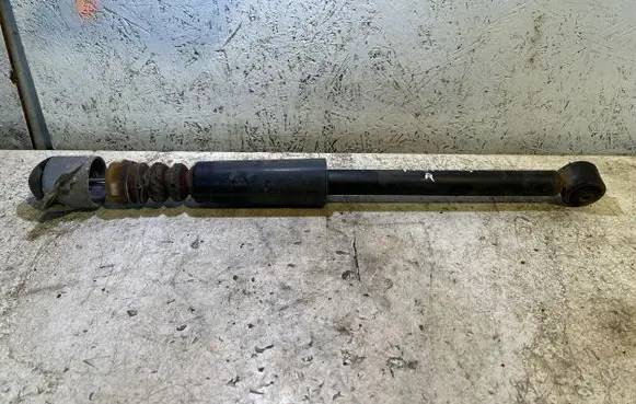 Skoda Fabia Mk2 (5J) Front shock absorber/damper