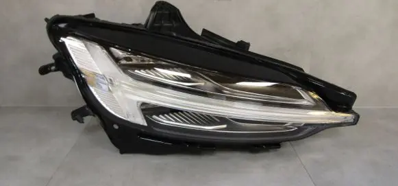 Volvo V60 Headlight/headlamp V60III