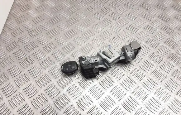 Ford Focus C-MAX Engine ECU kit and lock set 3M513F880AB