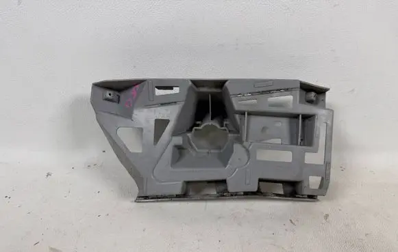 Skoda Octavia Mk3 (5E) Front bumper mounting bracket 5E0807055