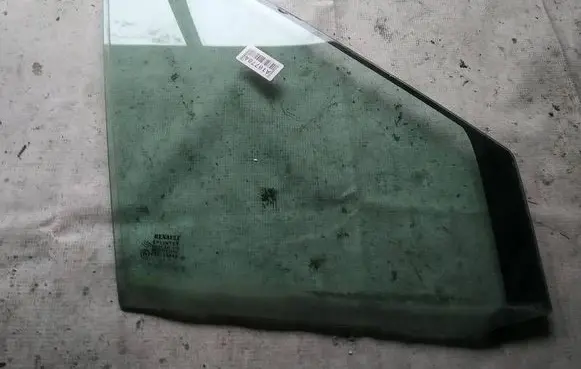 Renault Scenic II - Grand scenic II Front door vent window glass four-door as2