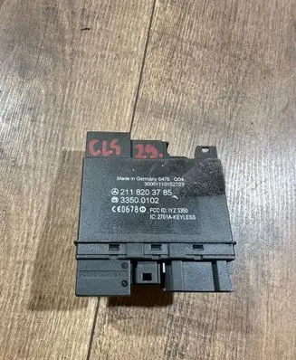 Mercedes-Benz CLS C219 Keyless (KESSY) go control unit/module 2118203785 33500102