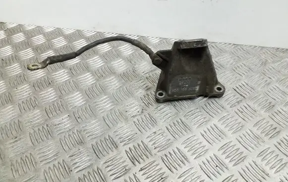 Audi A4 S4 B5 8D Engine mounting bracket 8D0199308D