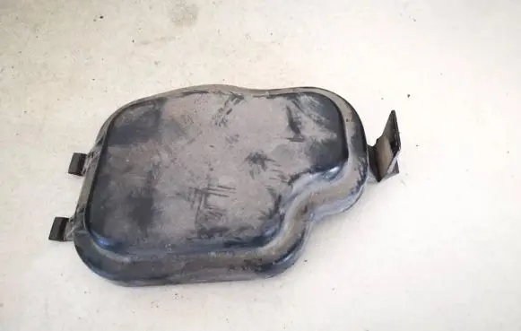 Volvo S70 V70 V70 XC Headlight/headlamp dust cover 307731108 30-773-1108