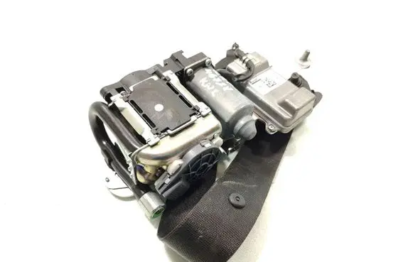 Mercedes-Benz C W204 Front seatbelt A2048606785