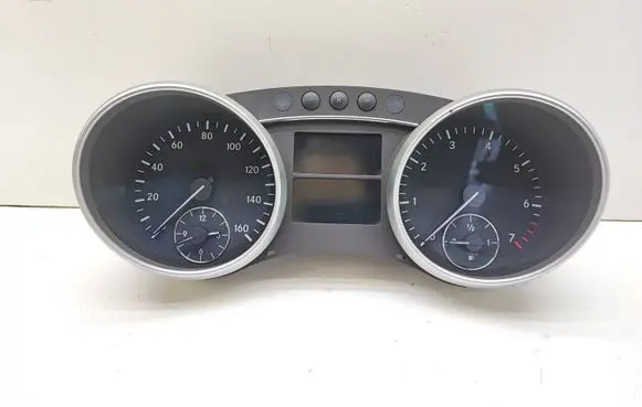 Mercedes-Benz ML W164 Speedometer (instrument cluster) A1645409947