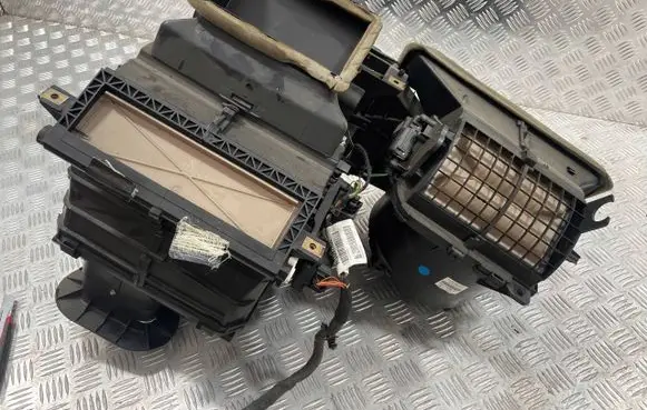 Jaguar X-Type Interior heater climate box assembly 1X4H19B555CU
