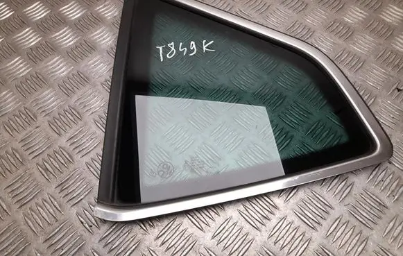 Seat Ateca Rear side window 575845041