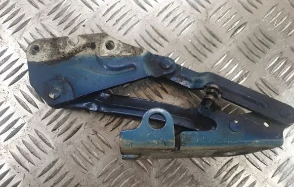 Volkswagen Golf Plus Engine bonnet/hood hinges 5M0823302