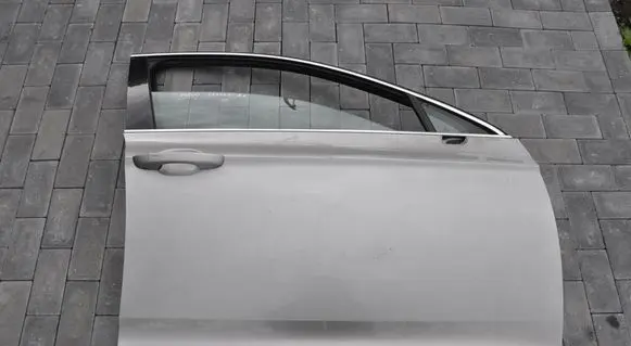 Volkswagen PASSAT B8 Front door