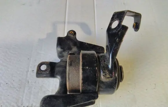 Toyota Avensis T250 Gearbox mount