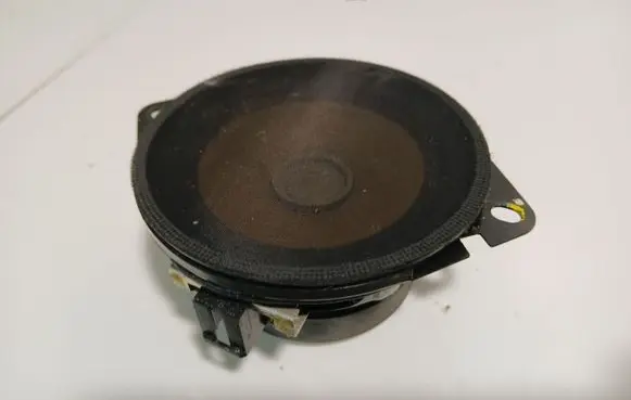 Chrysler Grand Voyager V Panel speaker 05064120AB