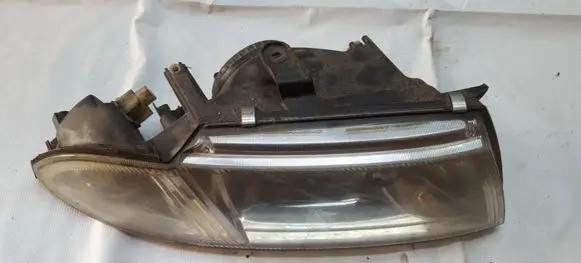 Mitsubishi Carisma Headlight/headlamp 15157800 151578-00