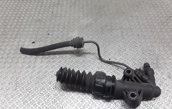 Peugeot 307 Clutch slave cylinder 