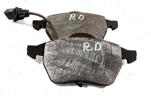 Audi A4 S4 B7 8E 8H Brake pads (front) 