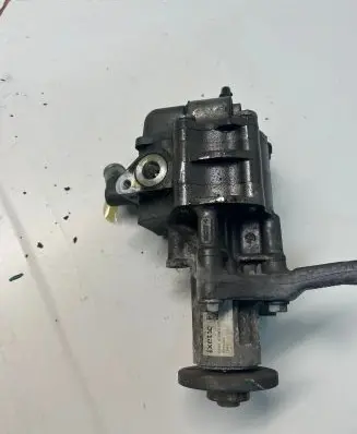 BMW 5 F10 F11 Power steering pump 679860502 5001389