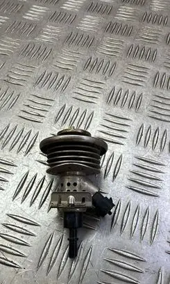 Land Rover Range Rover Sport L320 AdBlue injector FX23189E3AA