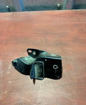 Volkswagen Touareg I Loading door exterior handle/bracket 7L0805888A
