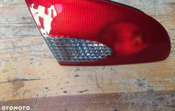 Toyota Avensis T220 Rear/tail lights 24123424