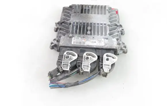 Ford Focus Engine control unit/module 5WS40228CT 5M5112A650NB